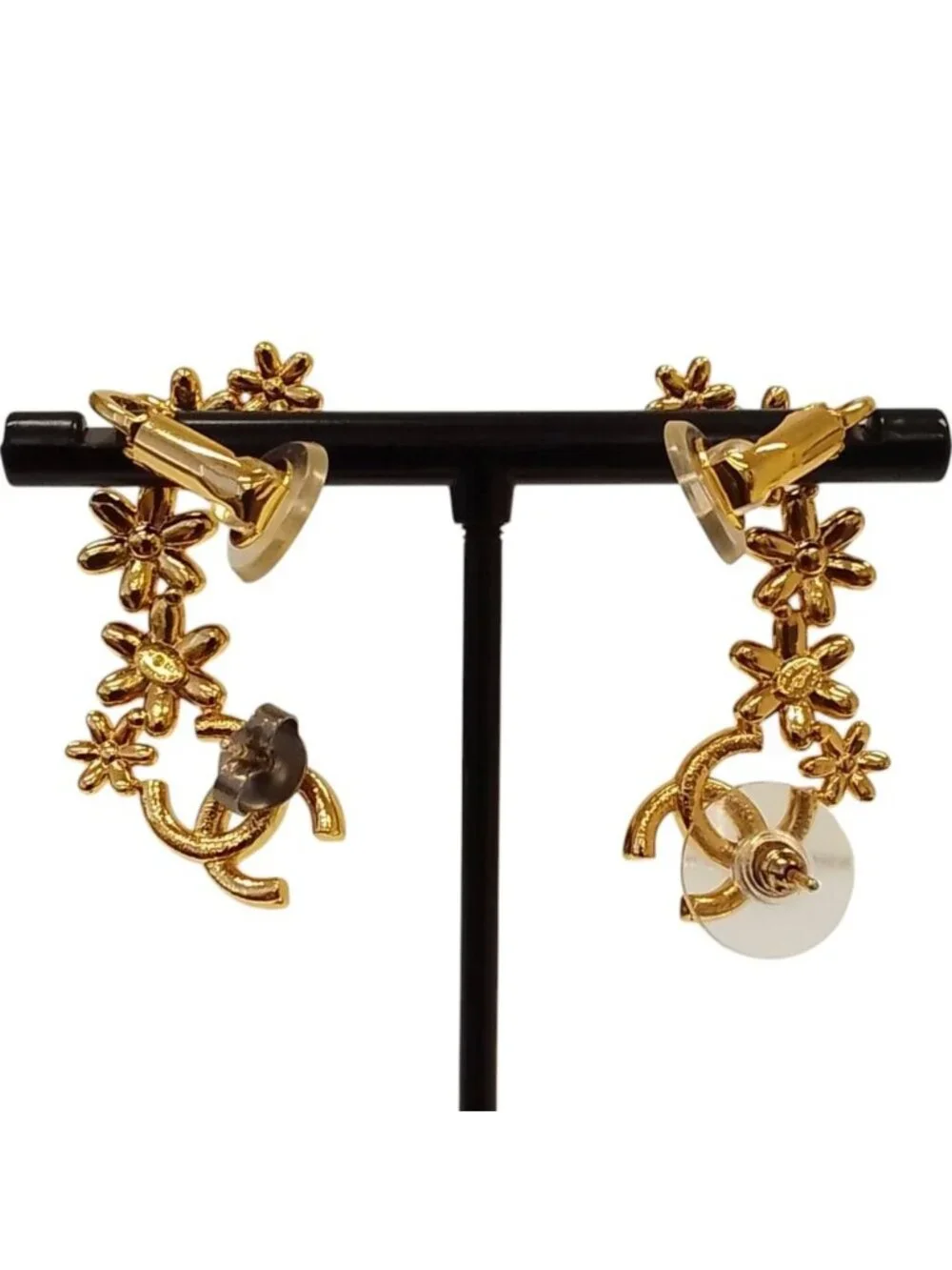 Chanel CC Logo Flower Motif Earrings Gold